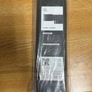 Whoop 4.0 superknit band brand new (tundra)